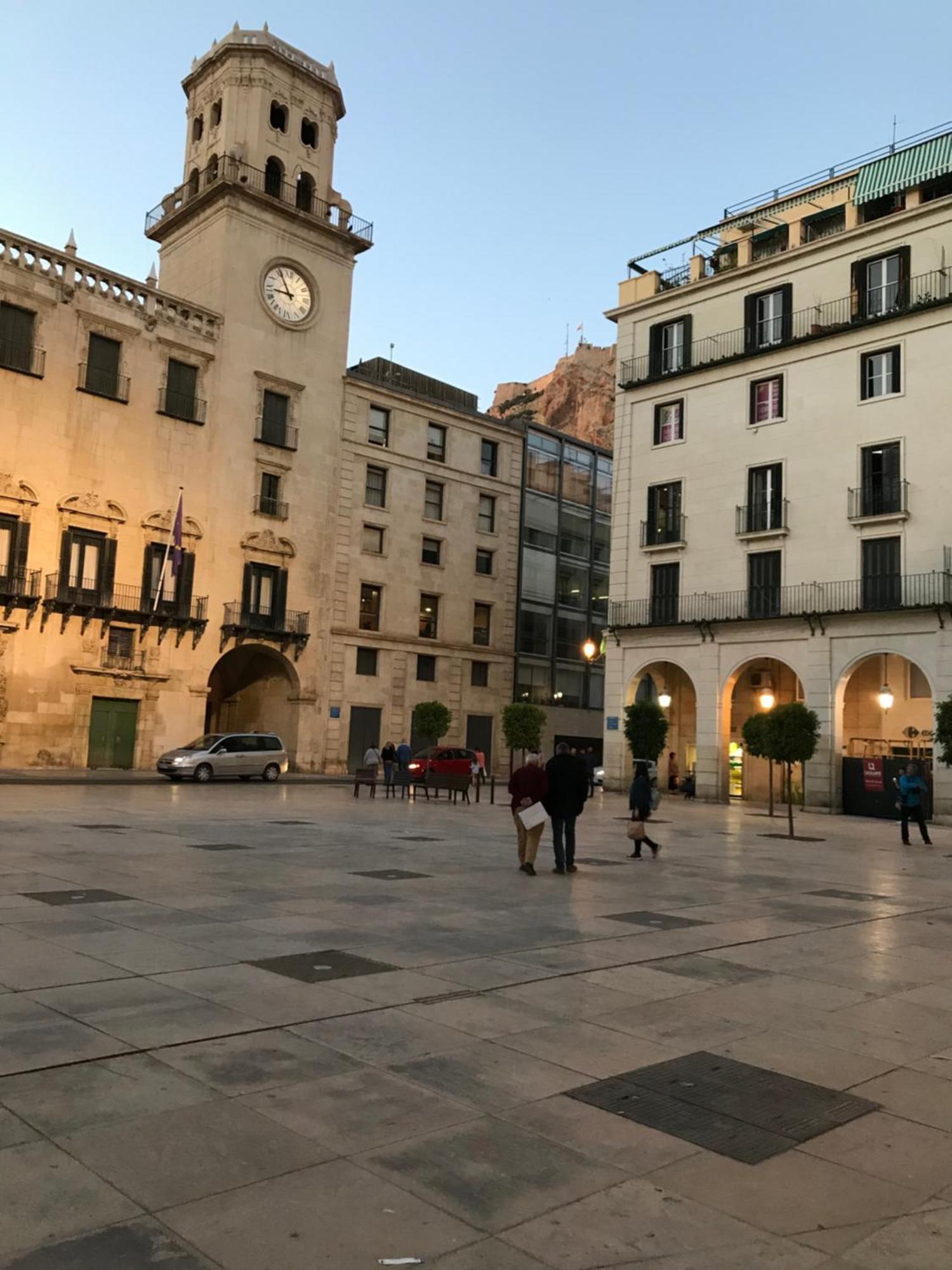 15 Rafael Altamira Apartmento 2 Minutes From Sea 阿利坎特 外观 照片