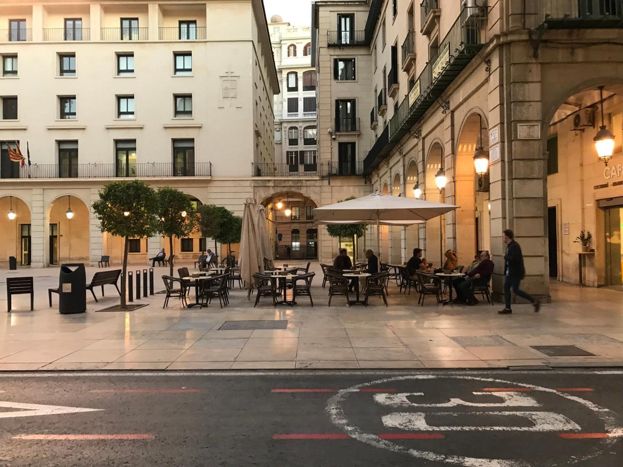 15 Rafael Altamira Apartmento 2 Minutes From Sea 阿利坎特 外观 照片
