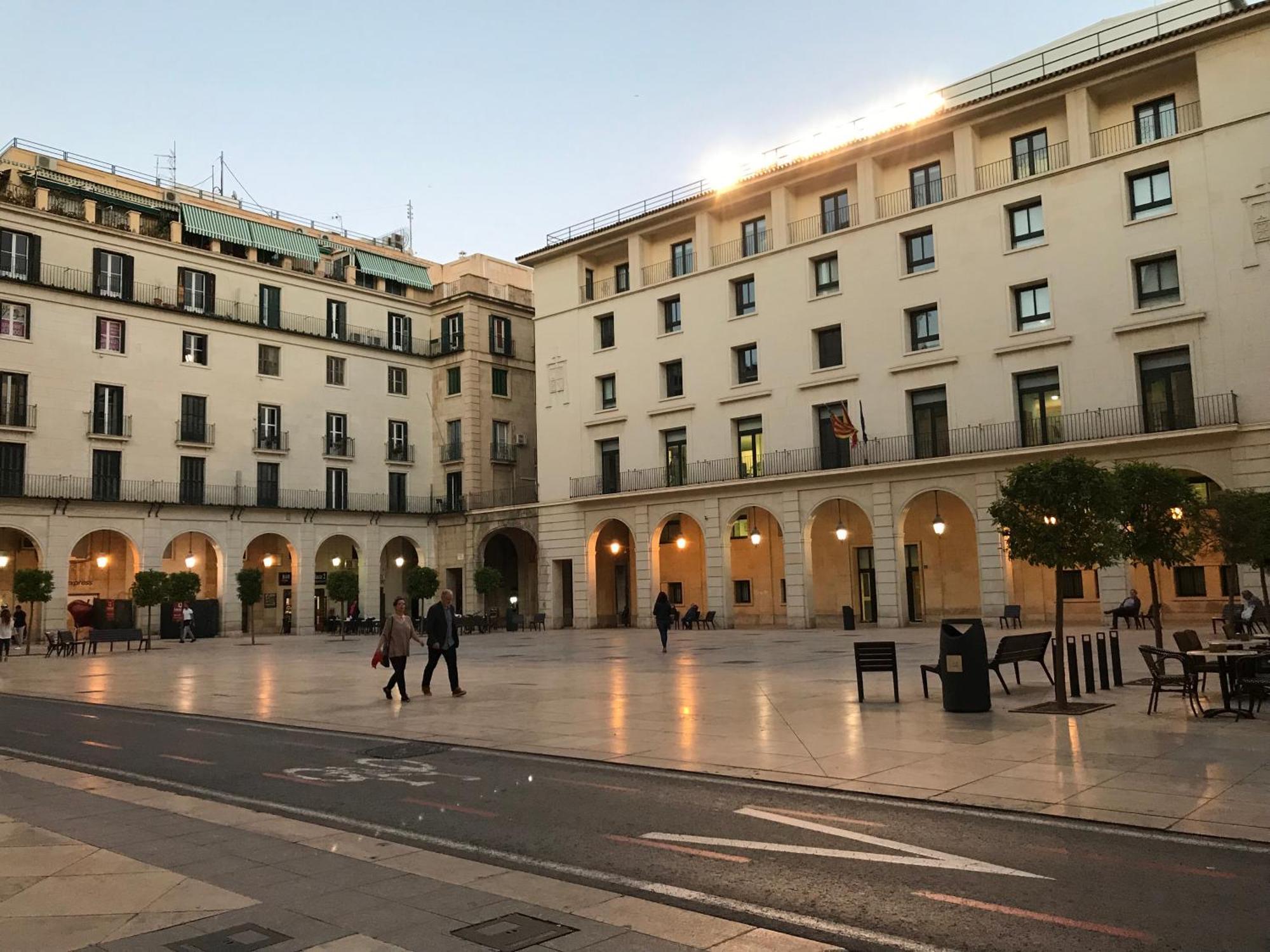 15 Rafael Altamira Apartmento 2 Minutes From Sea 阿利坎特 外观 照片